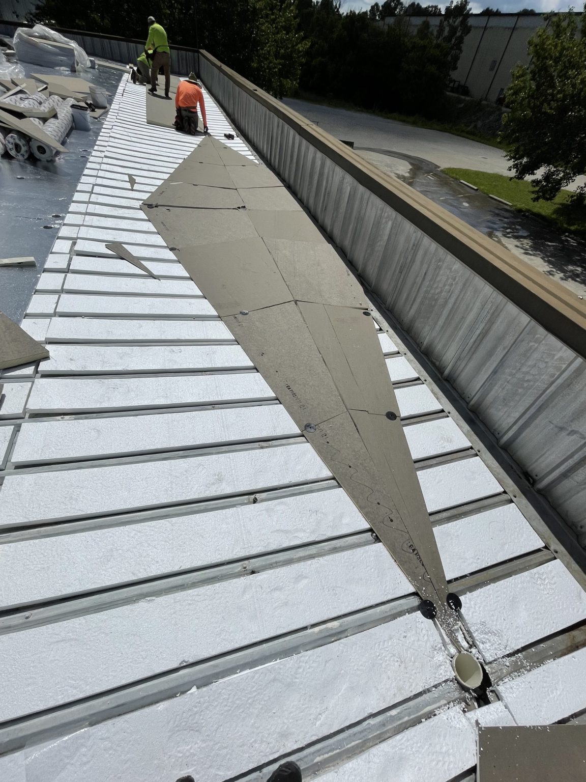 The Importance of EPS Flute Fill in Metal Roofing Construction Poly